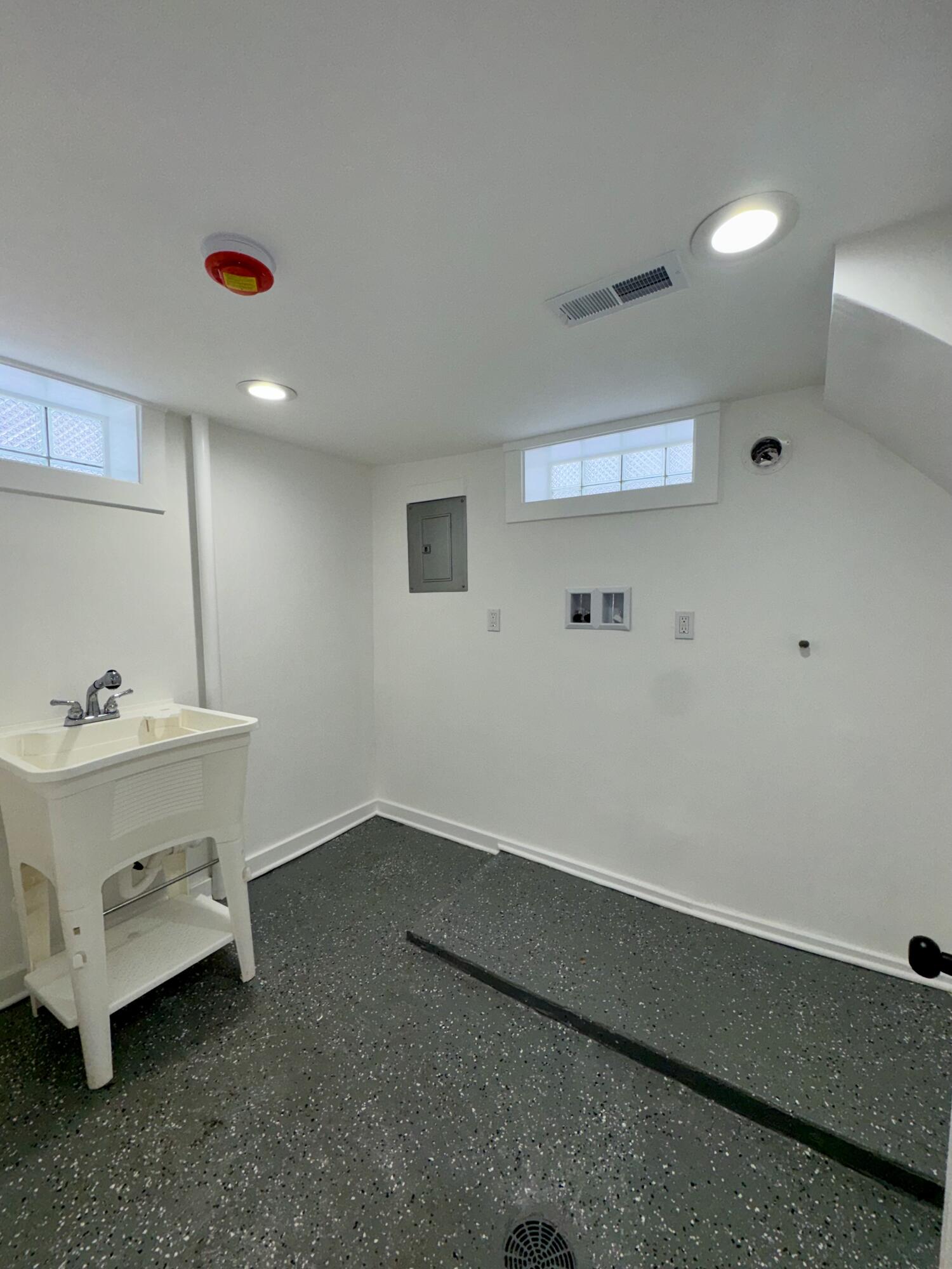 2248 Tennessee Street Gary, IN 46407 - Photo 14 of 22 1500x2000