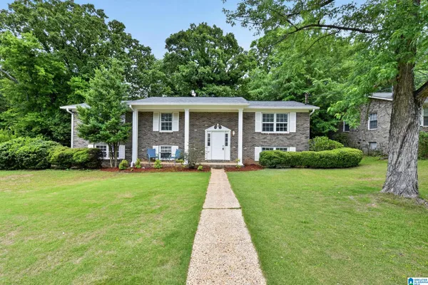 $279,900 | 1980 Idlewood Drive, Tuscaloosa, AL 35405