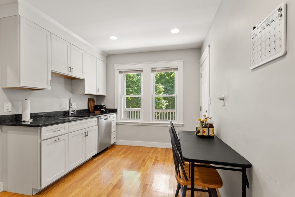 9 Bailey Street, Unit 2 Boston, MA 02124 - Photo 3 of 29