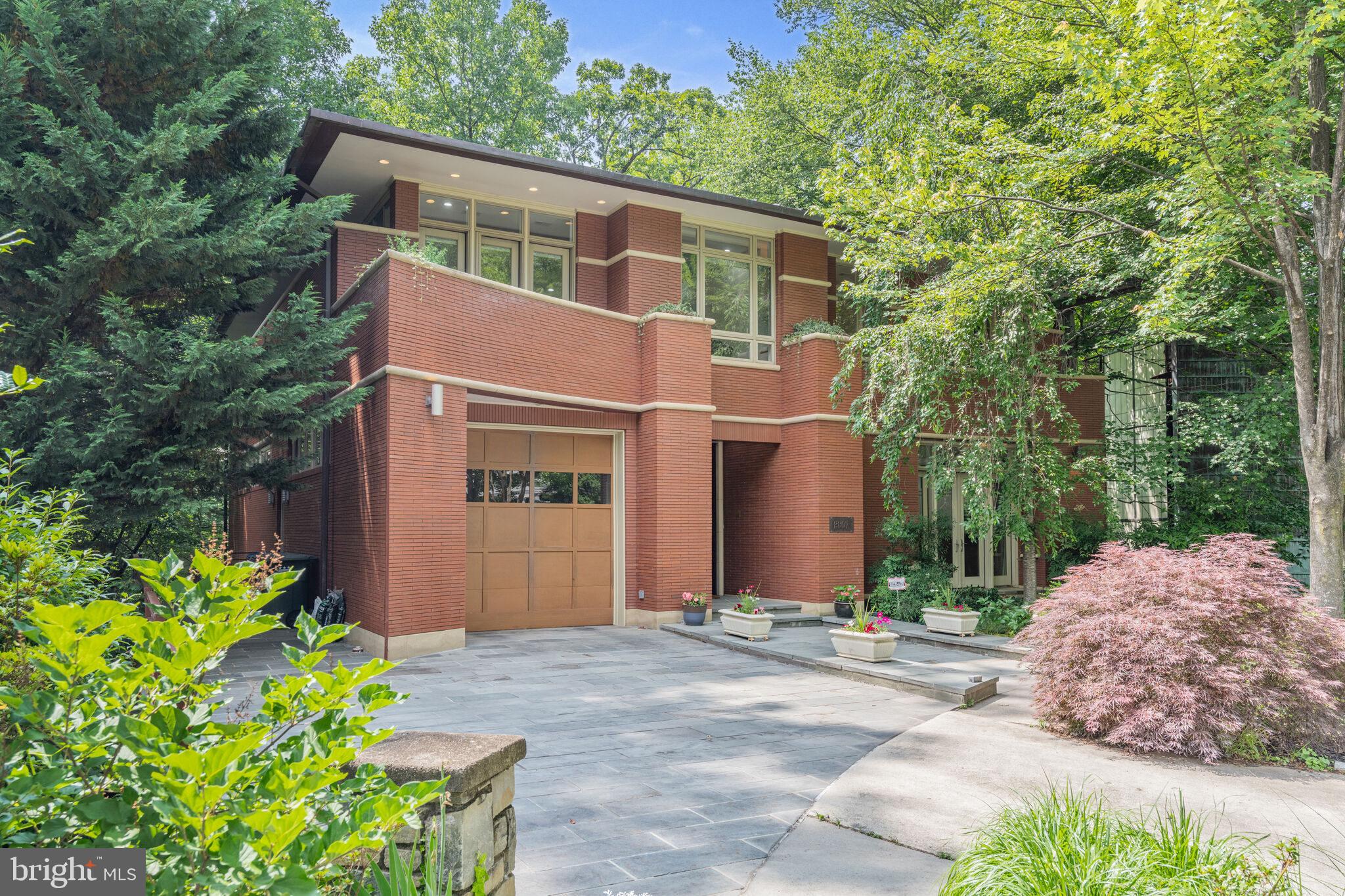 2807 Chesterfield Place Northwest Washington, DC 20008 - Photo 3 of 46 Front | parking & attached garage