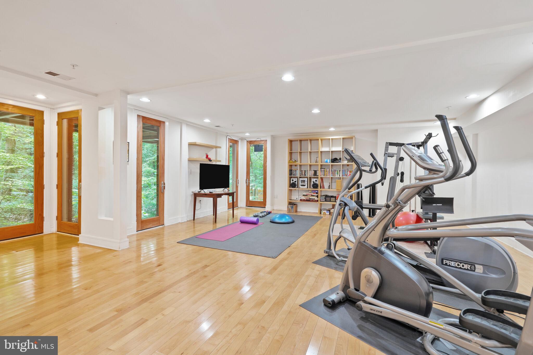 2807 Chesterfield Place Northwest Washington, DC 20008 - Photo 40 of 46 Fitness Area