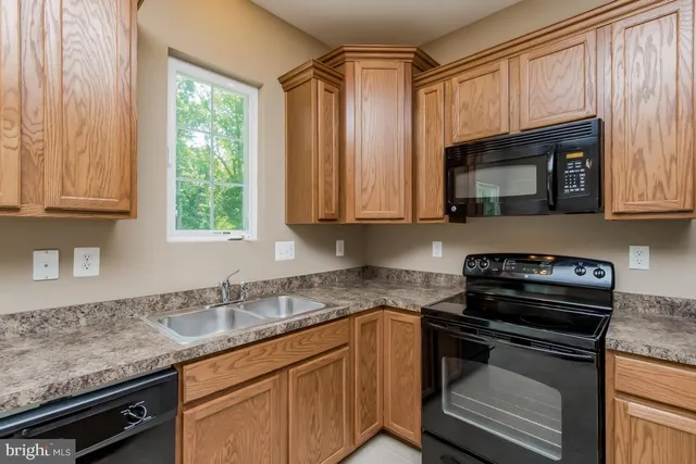 $2,700 | 1159 Coulbourn Corner, Glen Burnie, MD 21060