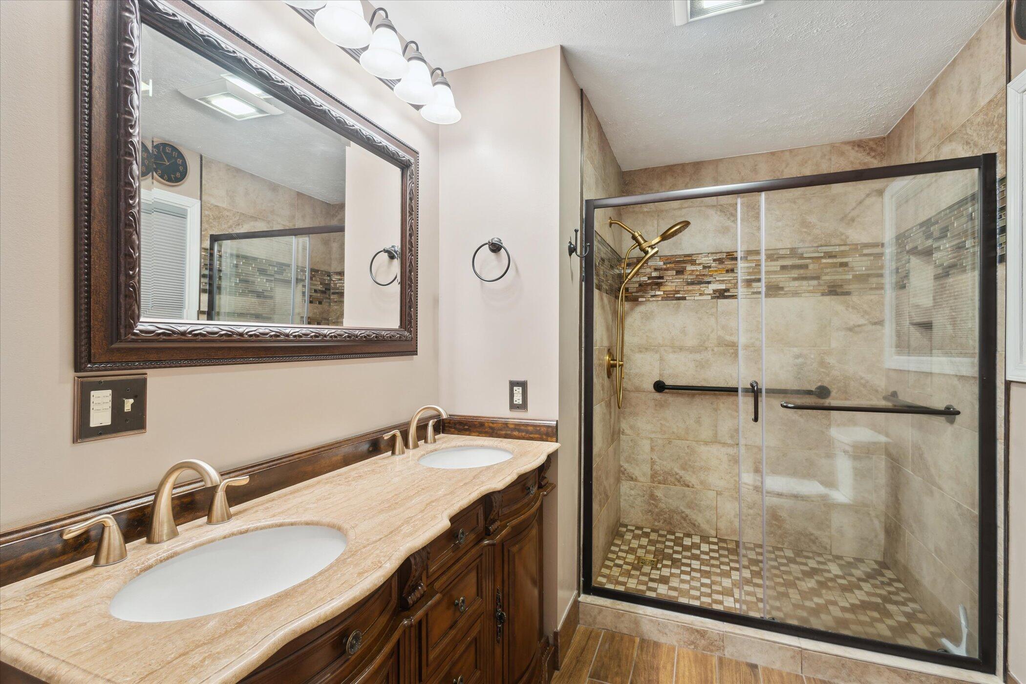 30170 Beeson Street Dowagiac, MI 49047 - Photo 15 of 60 20-30170-Beeson-St-Dowagiac-MI-49047-Win