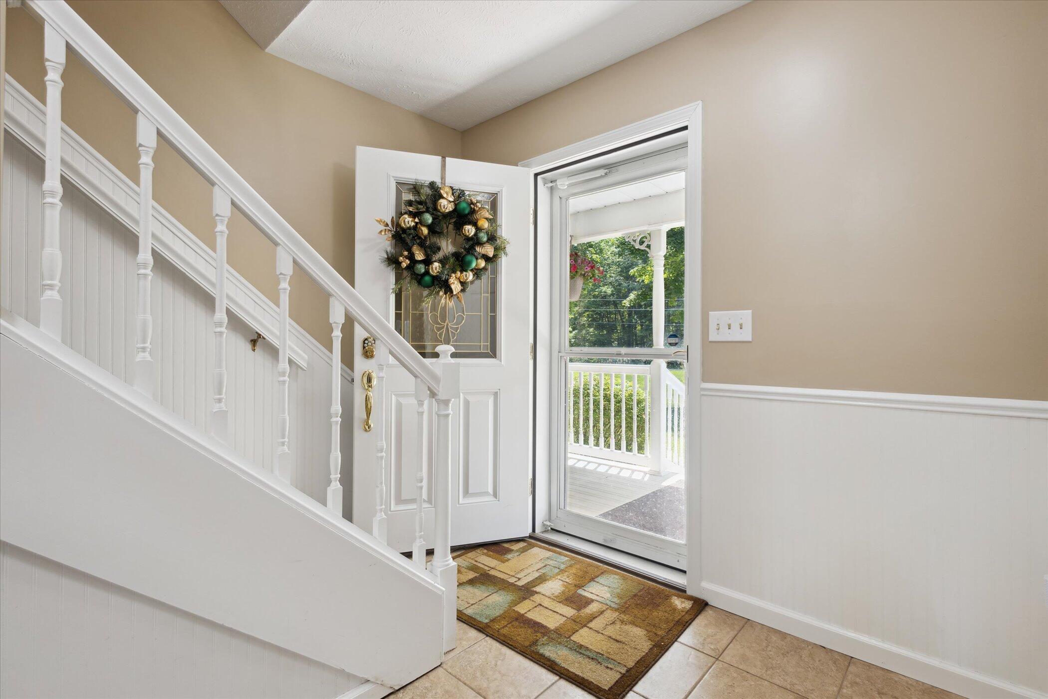 30170 Beeson Street Dowagiac, MI 49047 - Photo 5 of 60 06-30170-Beeson-St-Dowagiac-MI-49047-Win