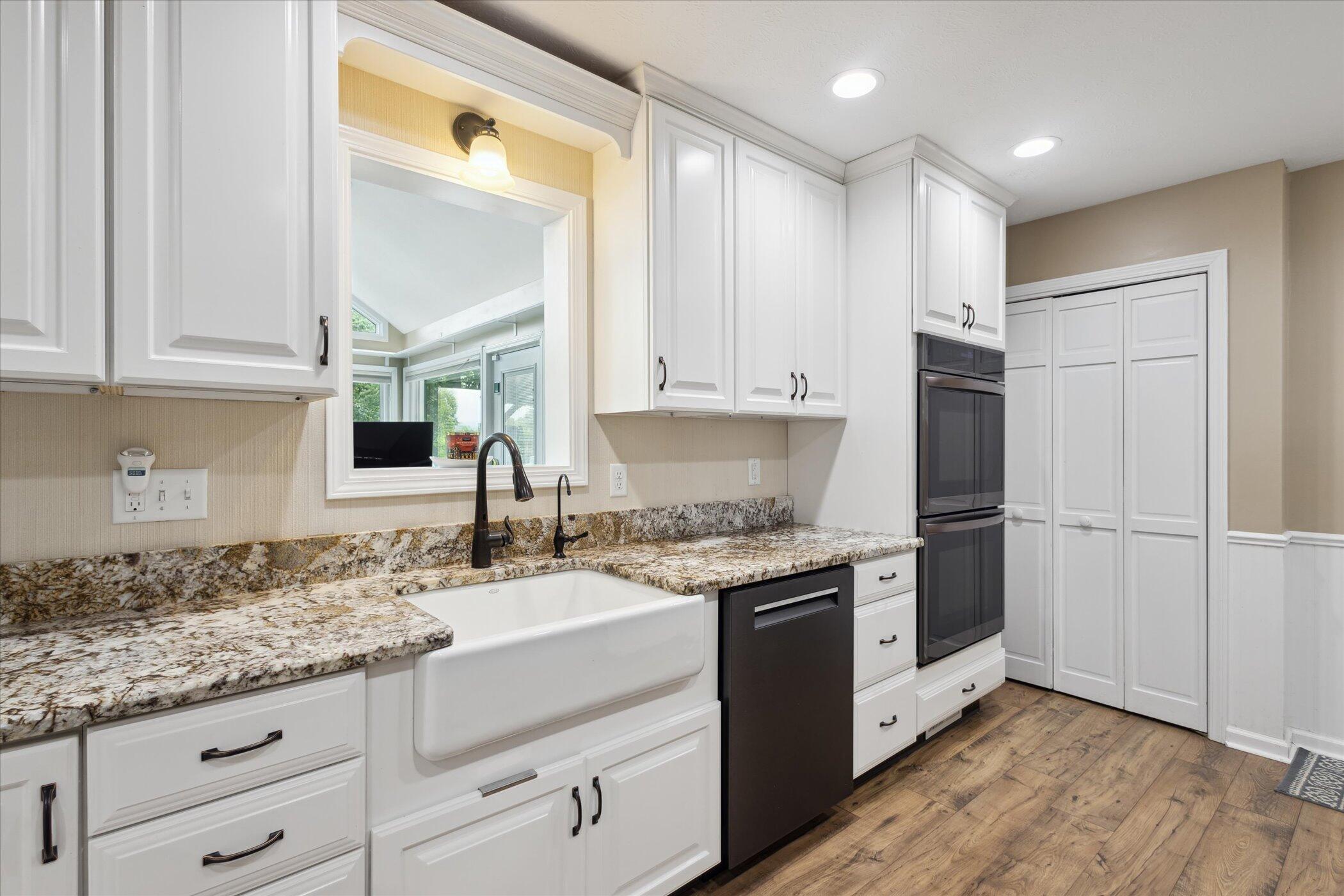 30170 Beeson Street Dowagiac, MI 49047 - Photo 7 of 60 11-30170-Beeson-St-Dowagiac-MI-49047-Win