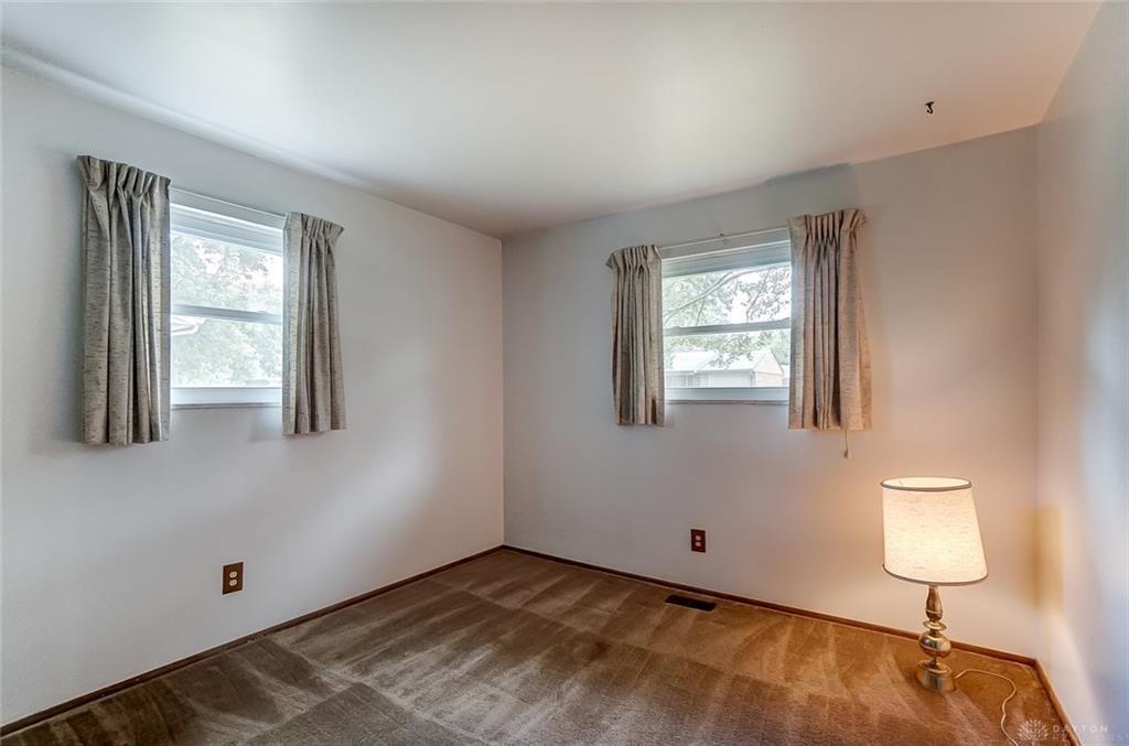 1180 Lee Road Troy, OH 45373 - Photo 18 of 28 Gallery Image 18