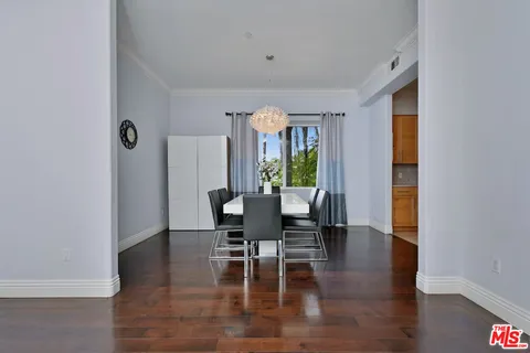 $820,000 | 14315 West Magnolia Boulevard, Unit 101, Sherman Oaks, CA 91423