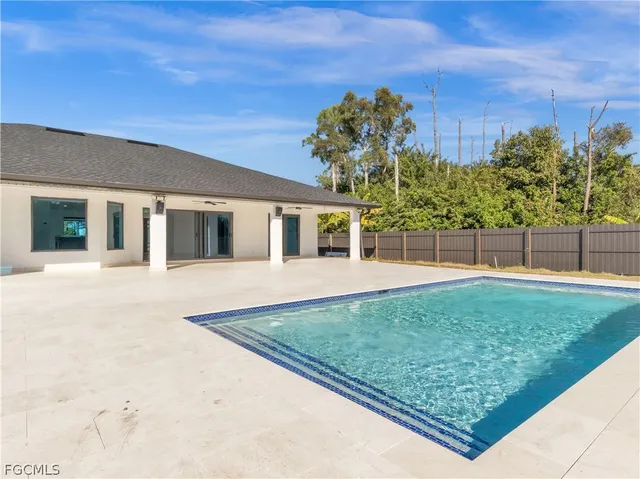 $3,500 | 2836 Northwest 5th Street, Cape Coral, FL 33993