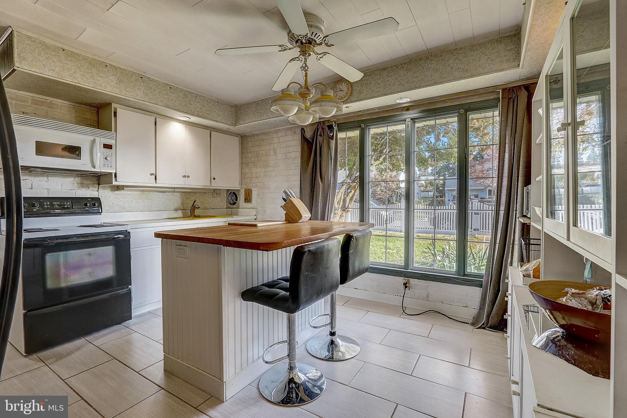 3216 Holyoke Road Philadelphia, PA 19114 - Photo 14 of 32 Gallery Image 14
