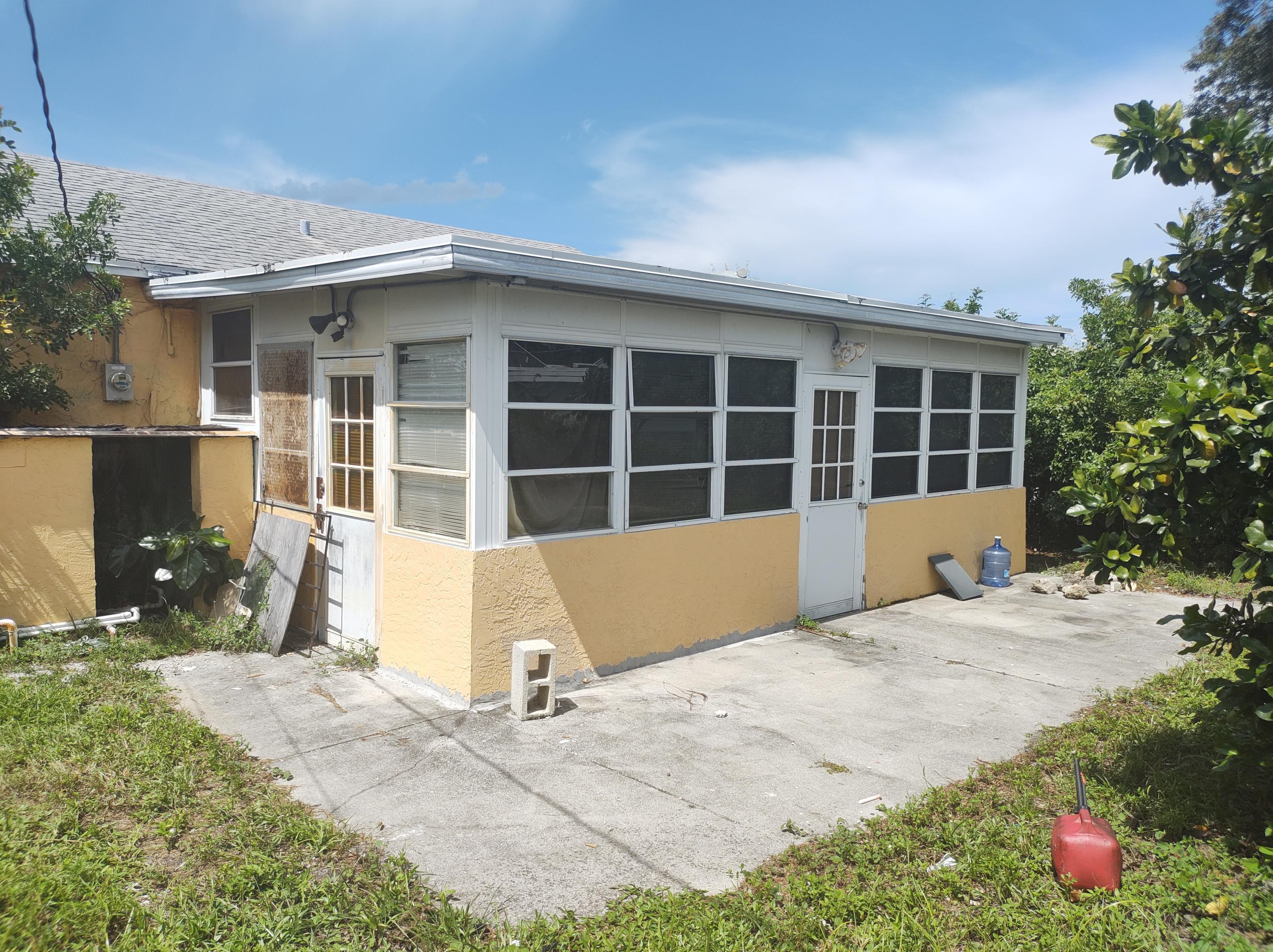 587 West 4th Street Riviera Beach, FL 33404 - Photo 14 of 20 IMG_20210802_152706817