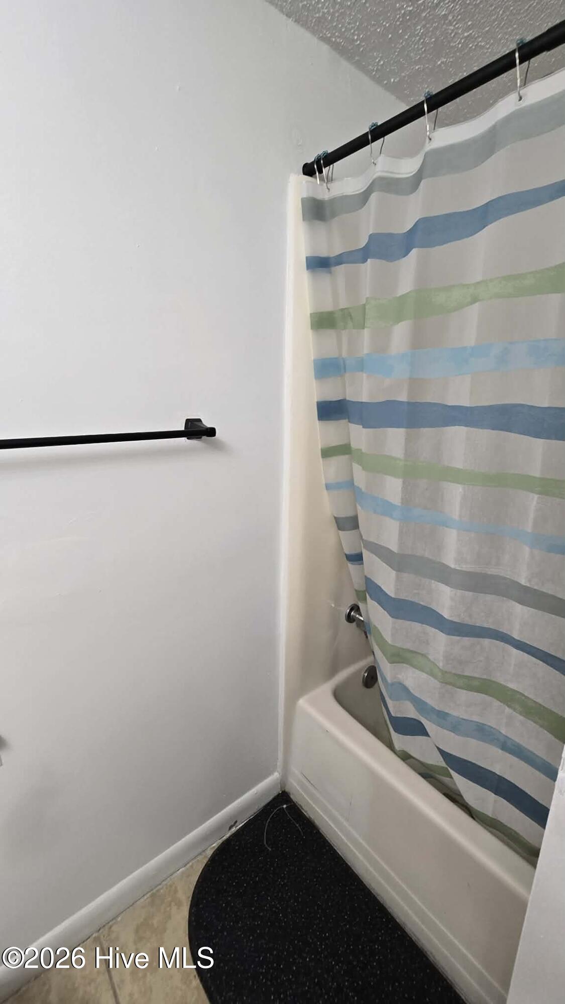 456 Racine Drive, Unit D304 Wilmington, NC 28403 - Photo 8 of 14 Unit B Bath