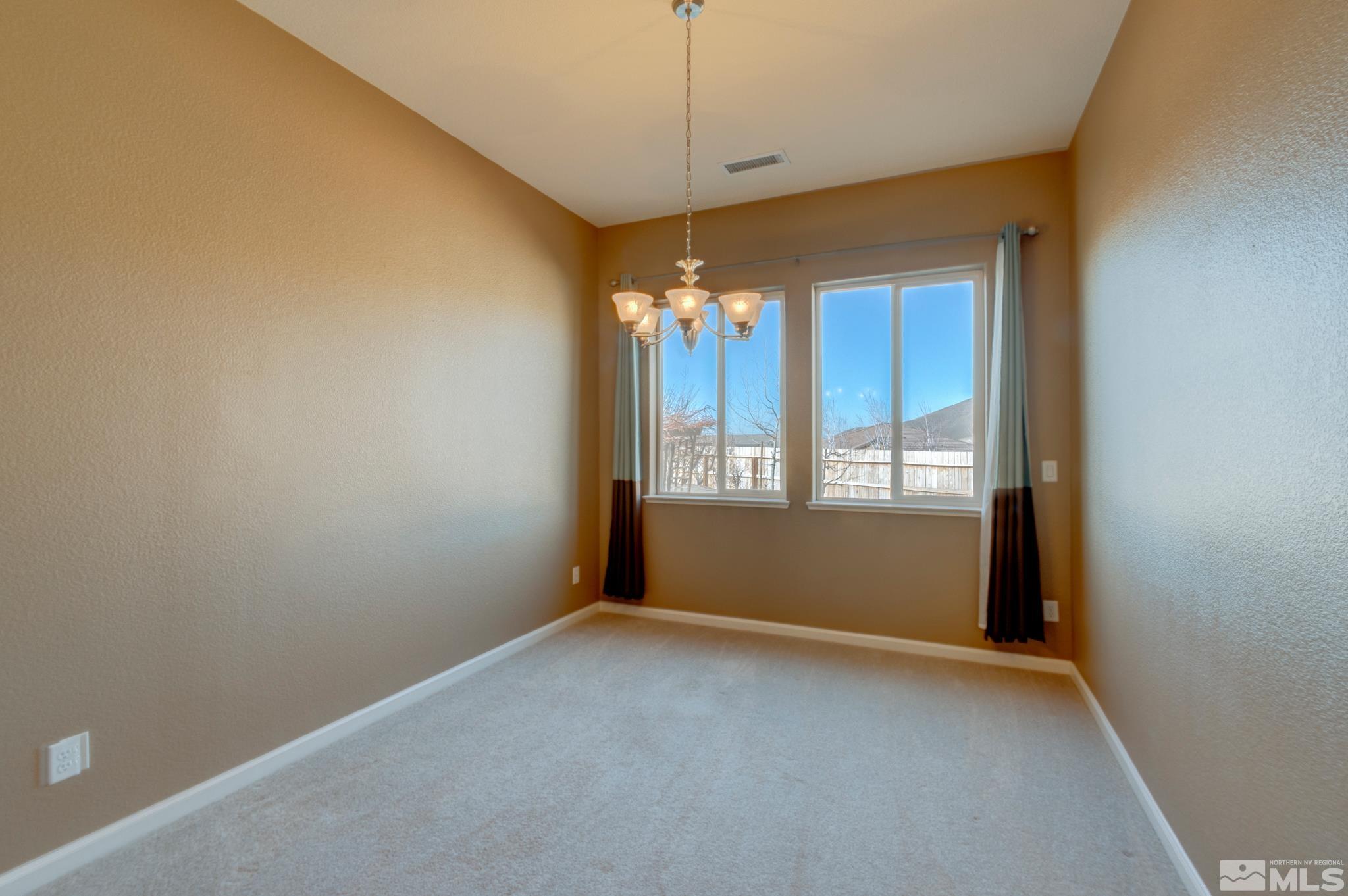 10285 Cavalry Circle Reno, NV 89521 - Photo 4 of 28 Photo 4