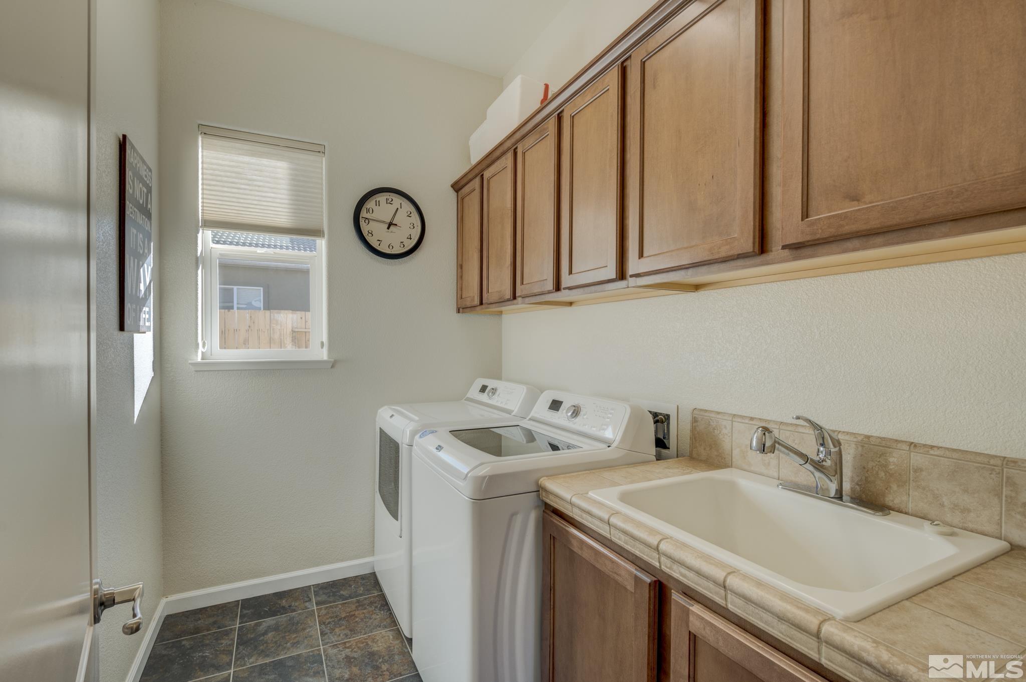 10285 Cavalry Circle Reno, NV 89521 - Photo 8 of 28 Photo 8
