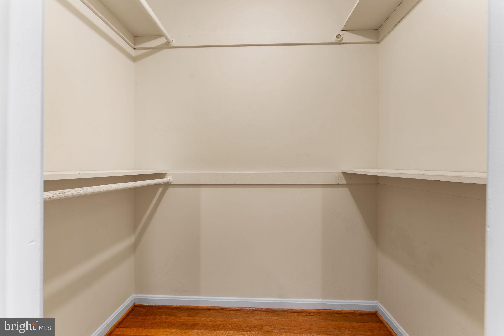 9 Snug Hill Court Potomac, MD 20854 - Photo 22 of 66 a view of small space