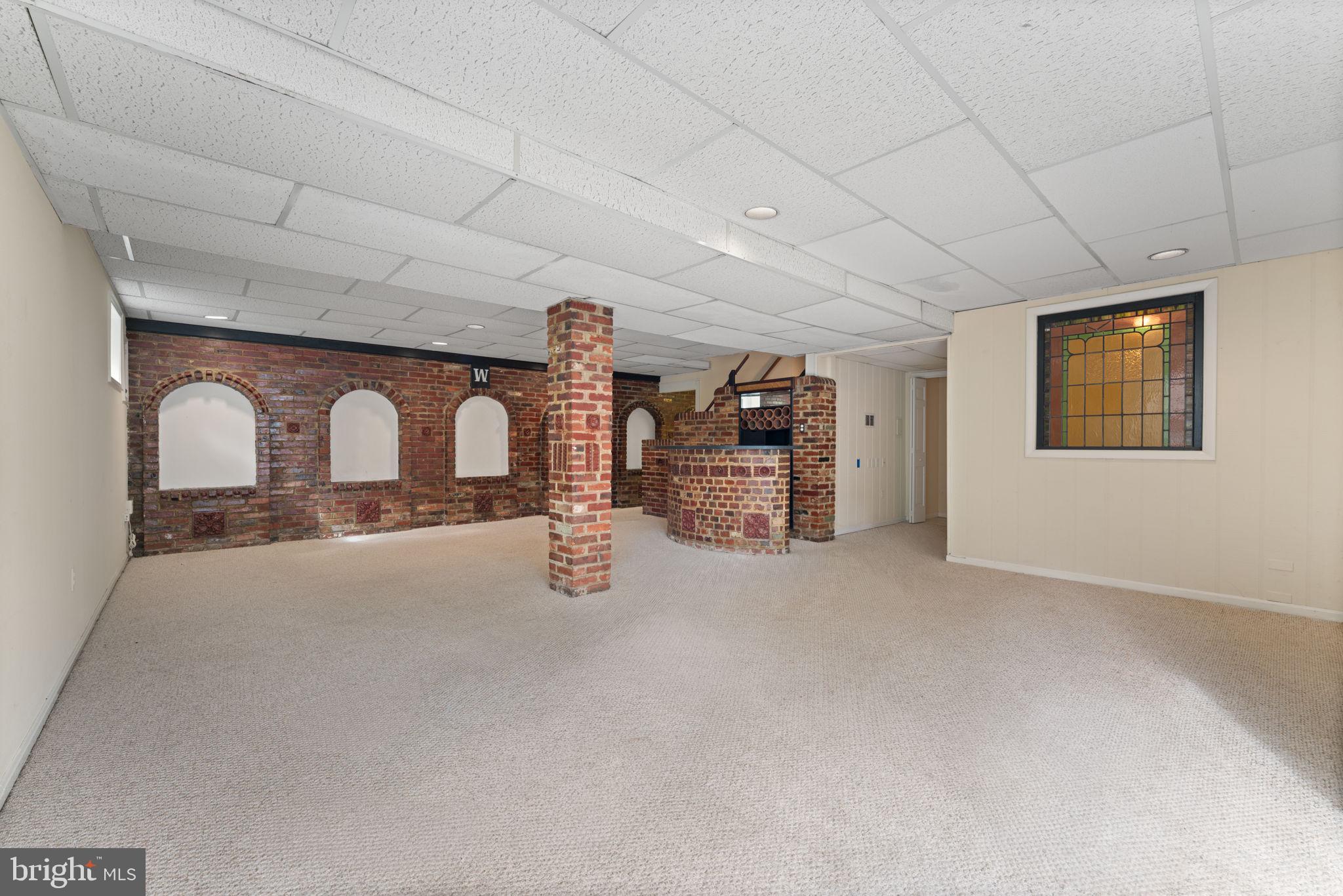 9 Snug Hill Court Potomac, MD 20854 - Photo 36 of 66 Plenty of room for games and entertaining in LL