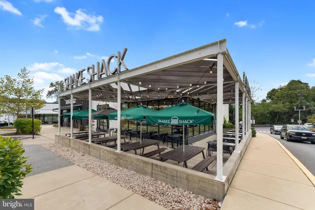 $5,600 | 9 Snug Hill Court, Potomac, MD 20854