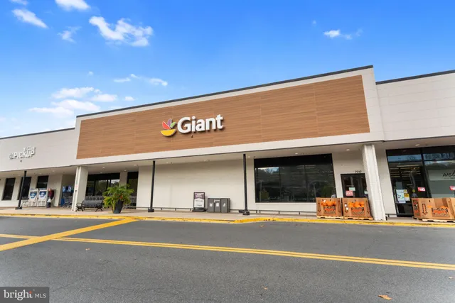 $5,600 | 9 Snug Hill Court, Potomac, MD 20854