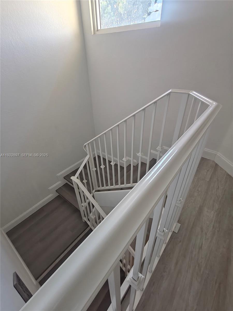 17847 Northwest 74th Path Hialeah, FL 33015 - Photo 20 of 35