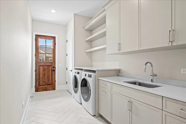 $3,050,000 | 270 Majestic Oak Court, Lake Forest, IL 60045