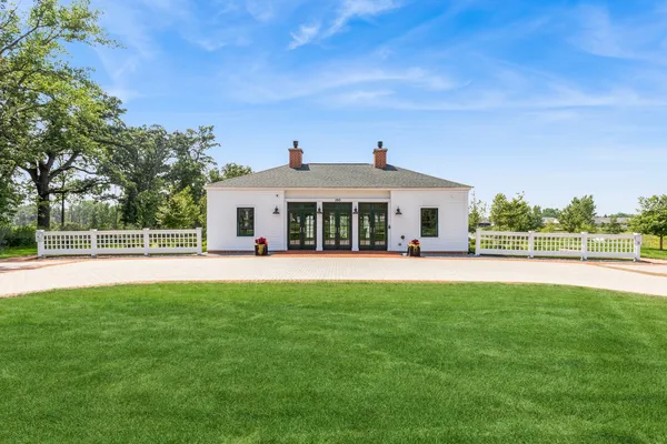 $3,050,000 | 270 Majestic Oak Court, Lake Forest, IL 60045