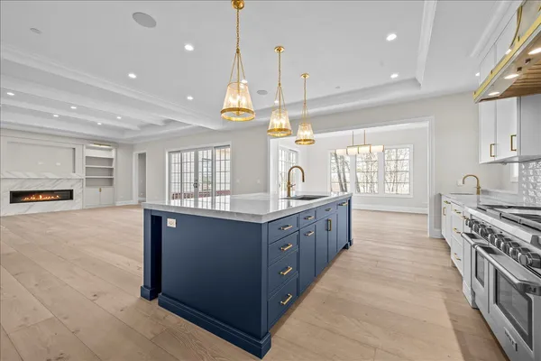 $3,050,000 | 270 Majestic Oak Court, Lake Forest, IL 60045