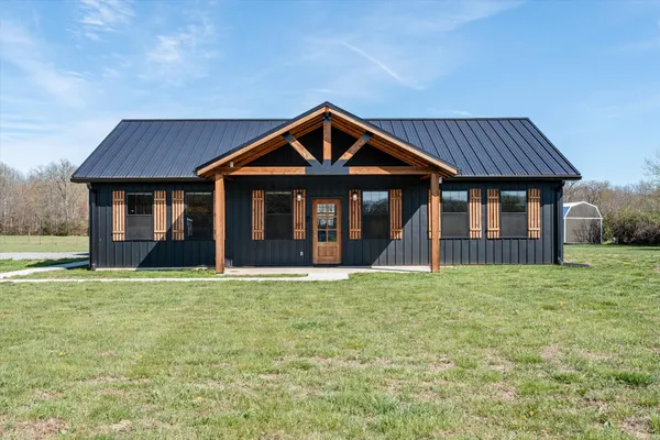 $434,900 | 5195 Pleasant View Road, Morrison, TN 37357