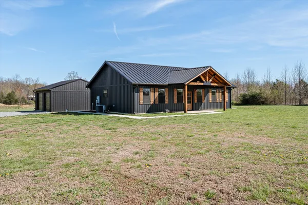 $434,900 | 5195 Pleasant View Road, Morrison, TN 37357