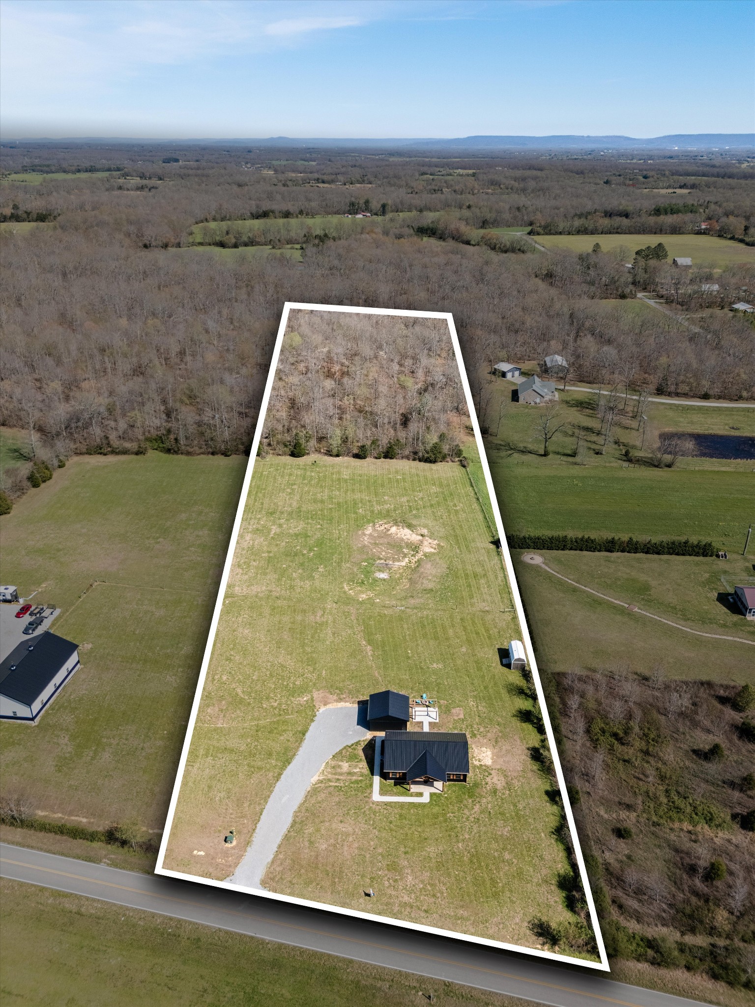 5195 Pleasant View Road Morrison, TN 37357 - Photo 41 of 45 a view of a yard