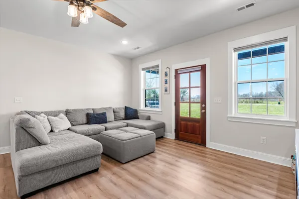 $434,900 | 5195 Pleasant View Road, Morrison, TN 37357