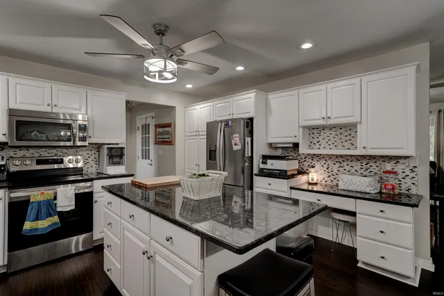 $385,000 | 1104 Melody Lane, Santa Claus, IN 47579