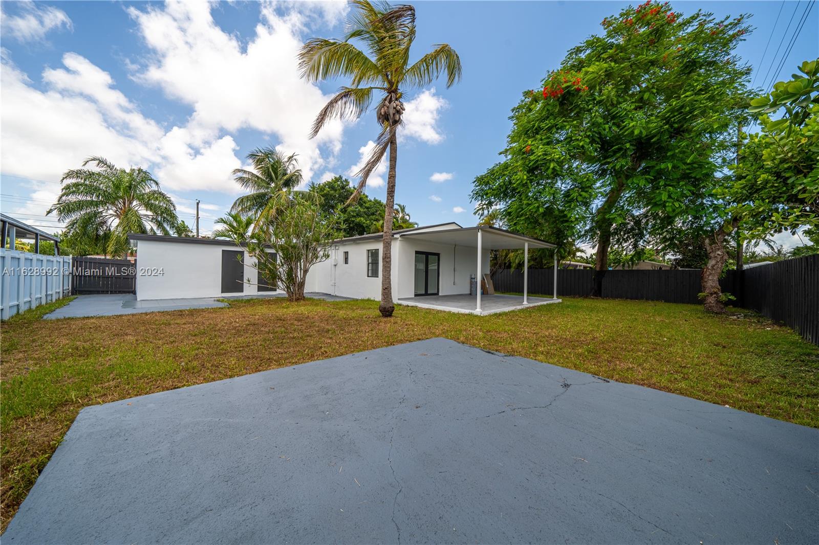 7370 Southwest 37th Street Miami, FL 33155 - Photo 20 of 23