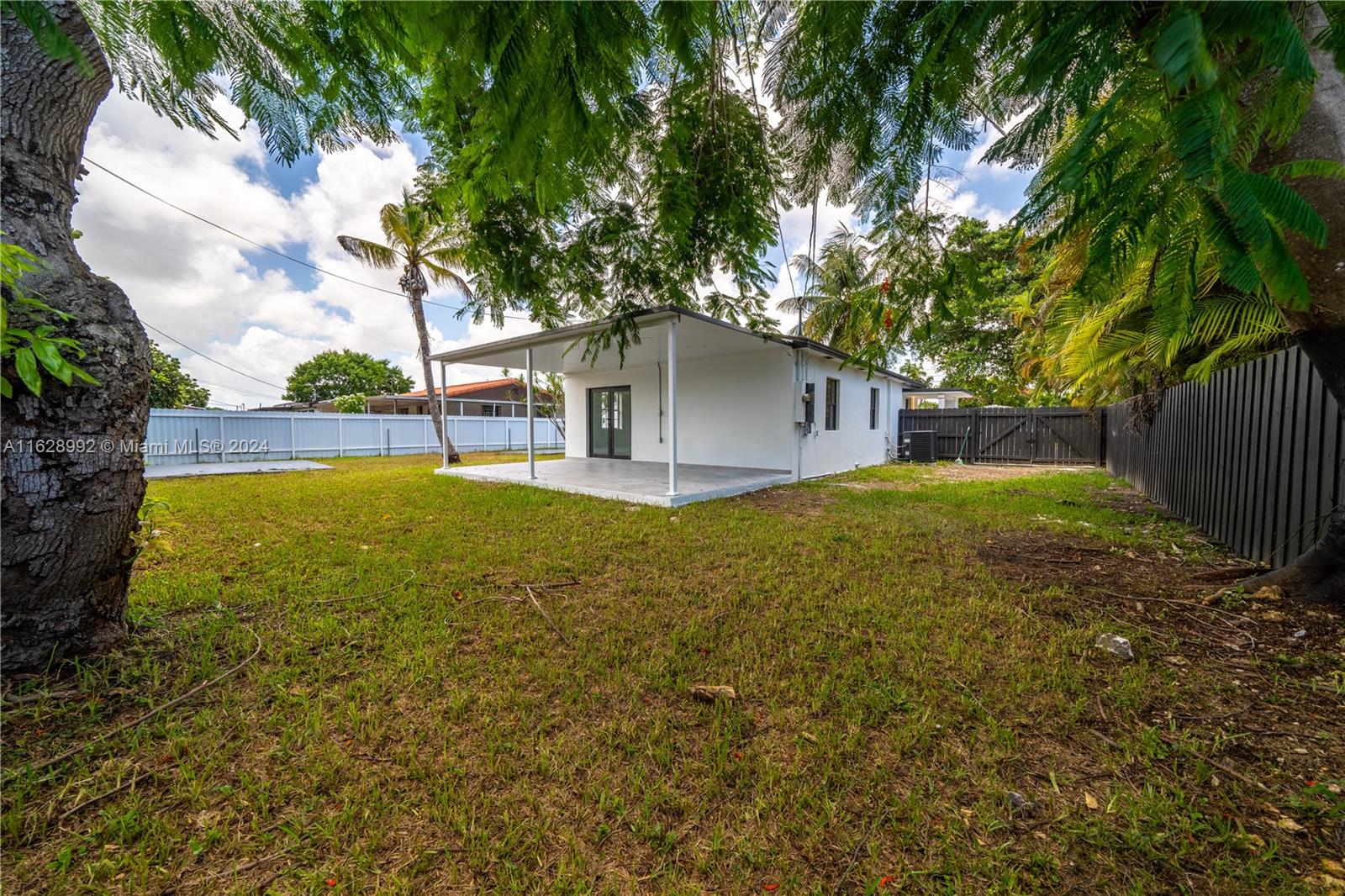 7370 Southwest 37th Street Miami, FL 33155 - Photo 21 of 23