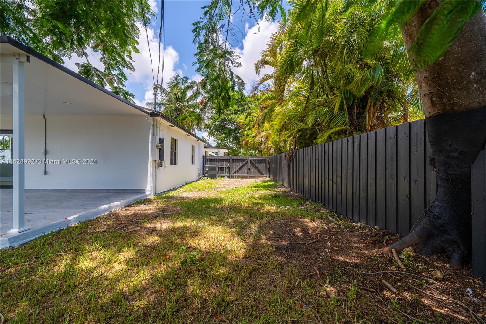 7370 Southwest 37th Street Miami, FL 33155 - Photo 22 of 23