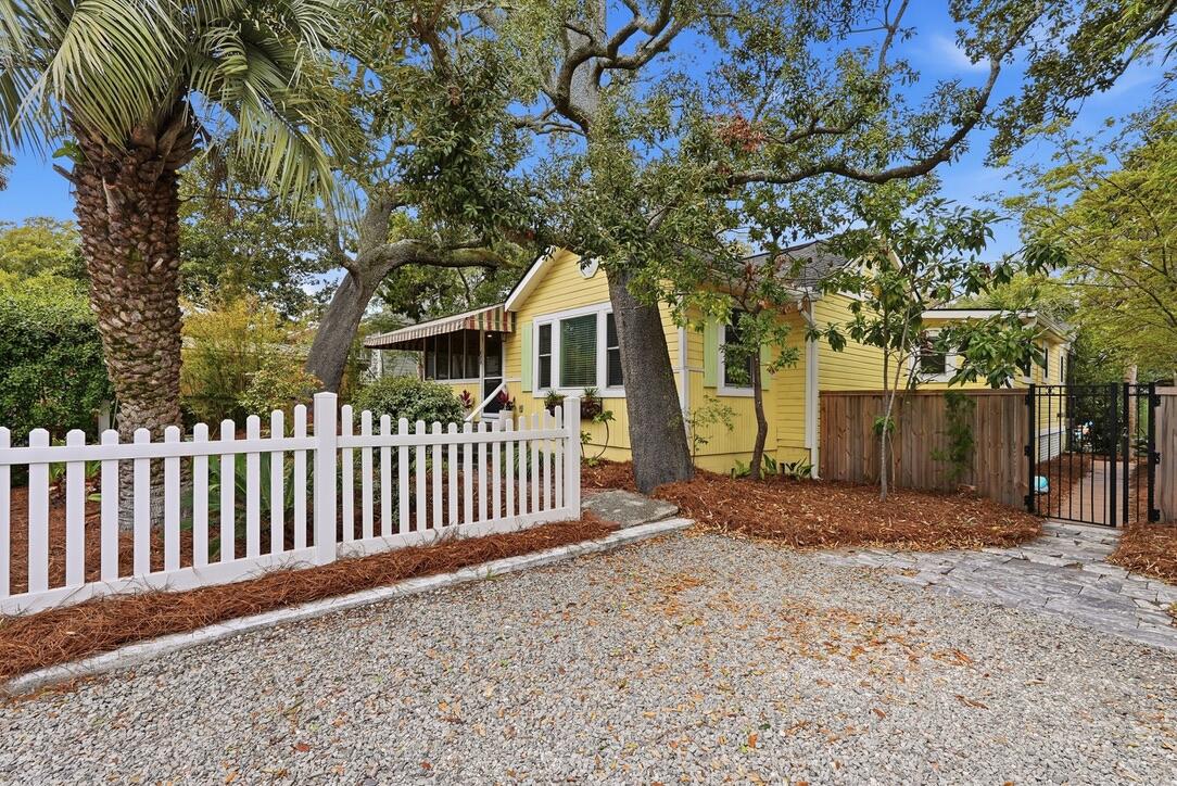 420 East Erie Avenue Folly Beach, SC 29439 - Photo 6 of 82 F9F0FA9C-9950-43D1-BEC3-2F7E76197704_1_1