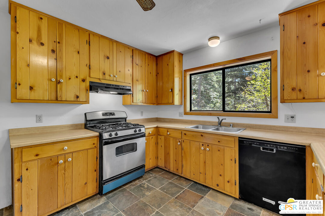52260 Sylvan Way Idyllwild, CA 92549 - Photo 23 of 62