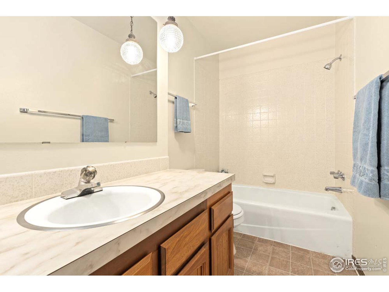 1419 Centennial Road Fort Collins, CO 80525 - Photo 12 of 22 Full Bath upper level