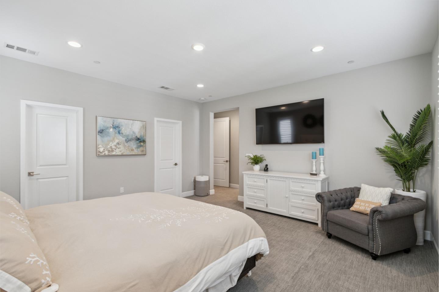 2610 Lighthouse Lane Marina, CA 93933 - Photo 28 of 43 a bedroom with bed and tv