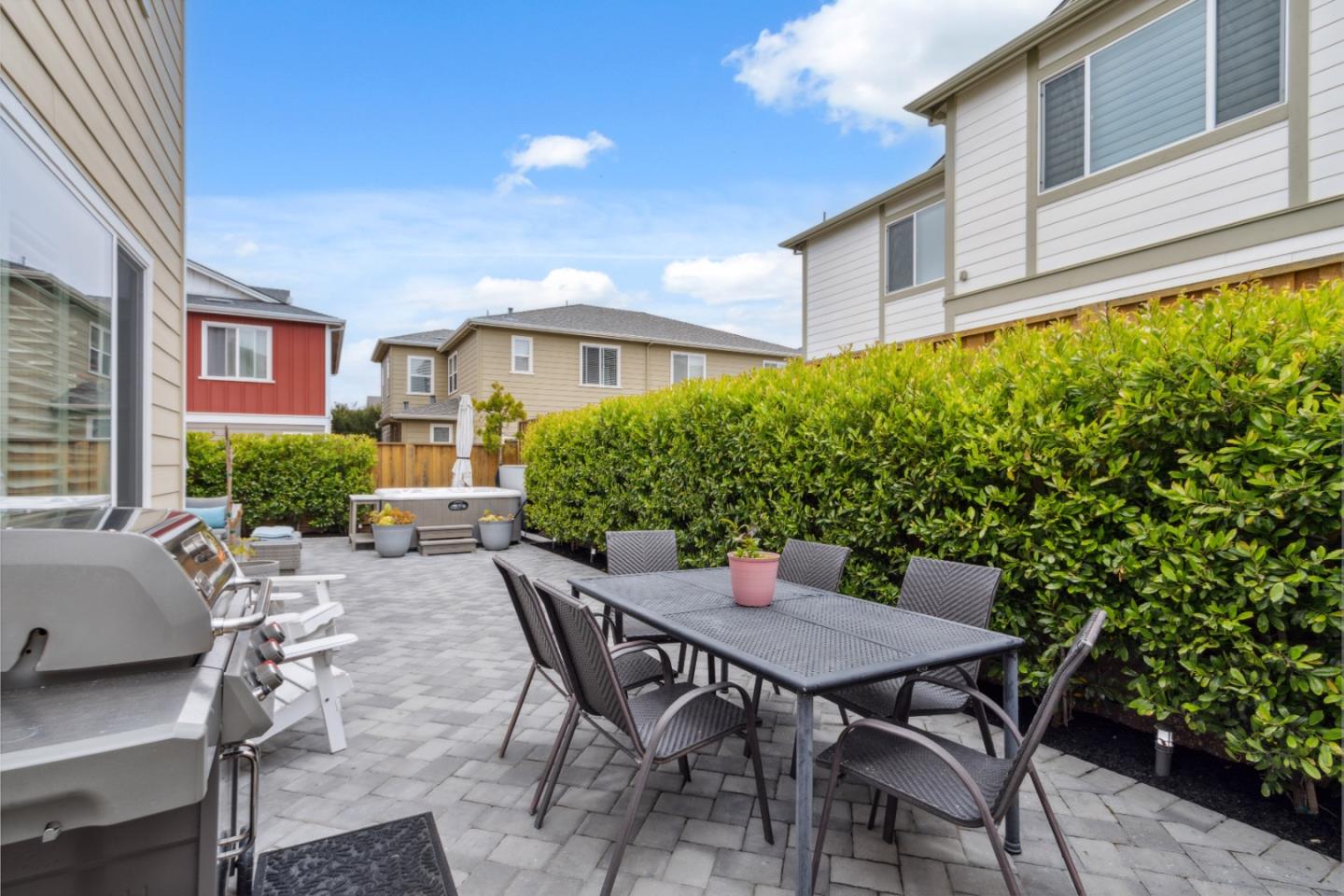 2610 Lighthouse Lane Marina, CA 93933 - Photo 38 of 43 a view of a patio with table and chairs and potted plants