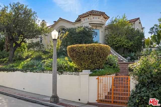 $2,295,000 | 2608 Ivanhoe Drive, Los Angeles, CA 90039