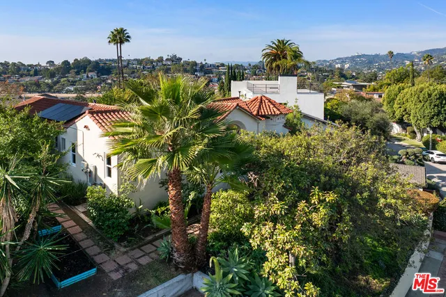 $2,295,000 | 2608 Ivanhoe Drive, Los Angeles, CA 90039
