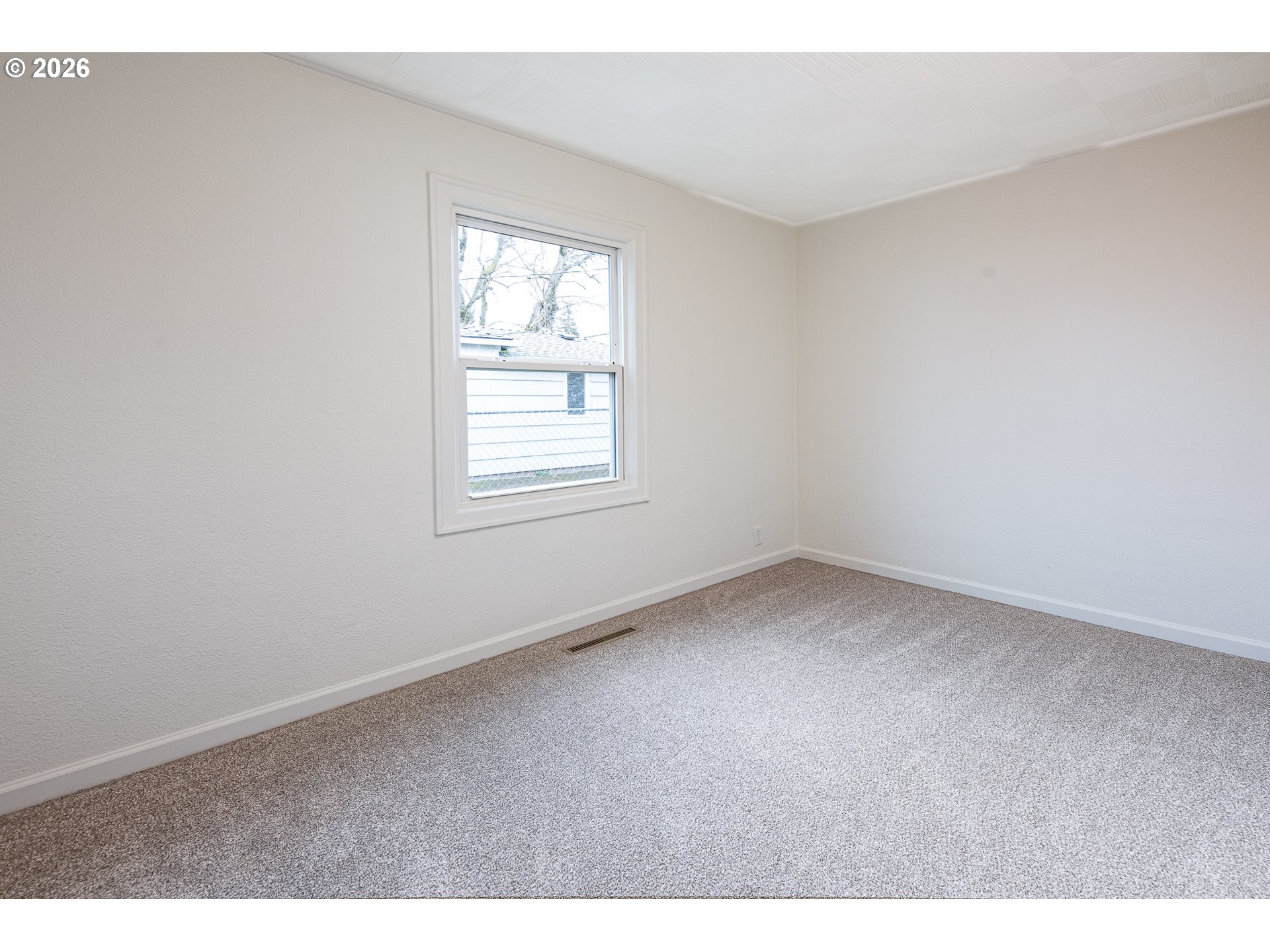 1305 South Second Street Lebanon, OR 97355 - Photo 23 of 39