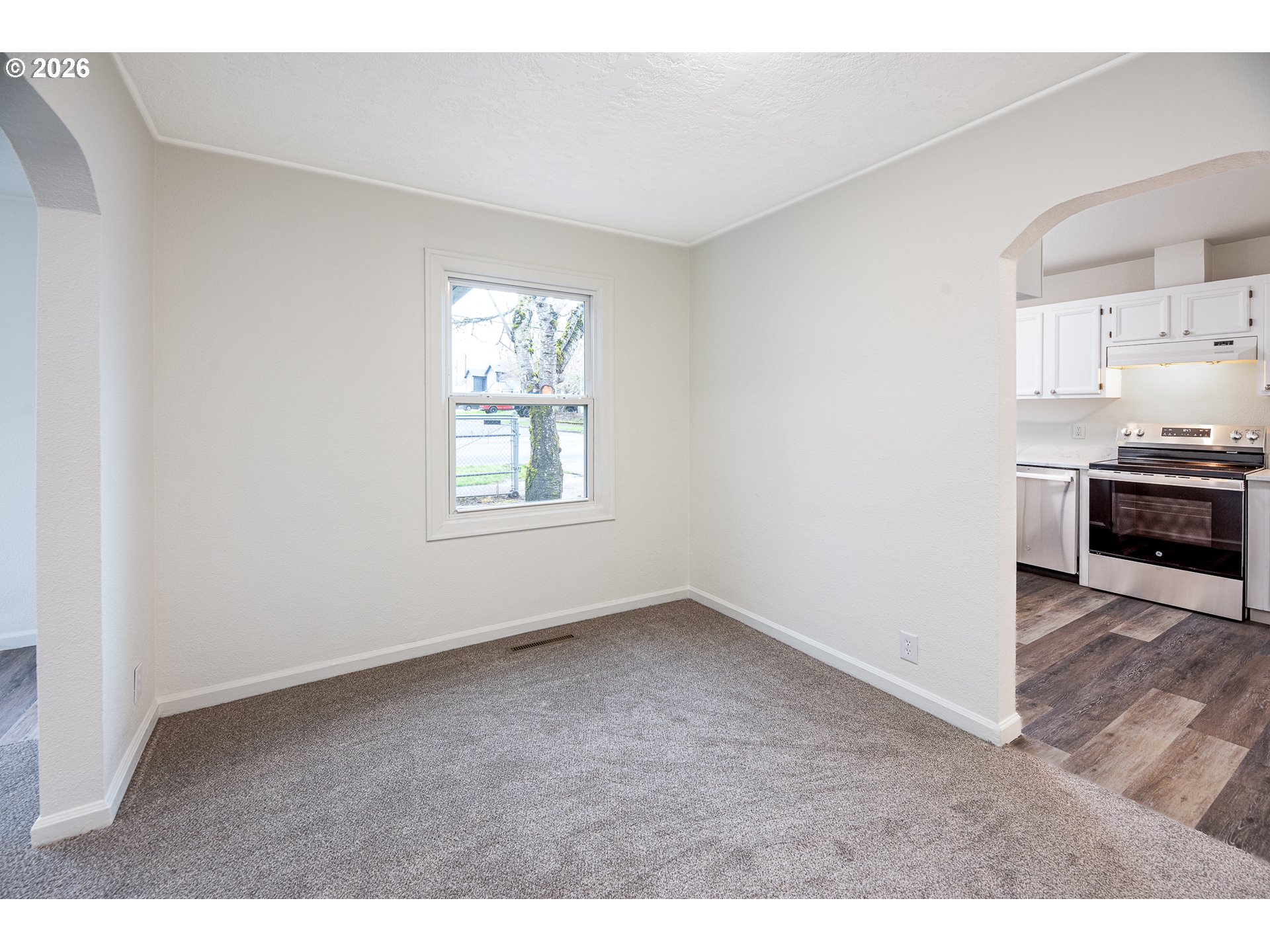 1305 South Second Street Lebanon, OR 97355 - Photo 6 of 39