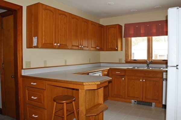 51 Thayer Road Greenfield, MA 01301 - Photo 11 of 36 Gallery Image 11