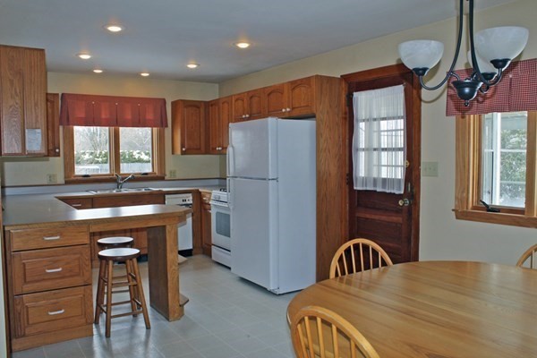 51 Thayer Road Greenfield, MA 01301 - Photo 10 of 36 Gallery Image 10