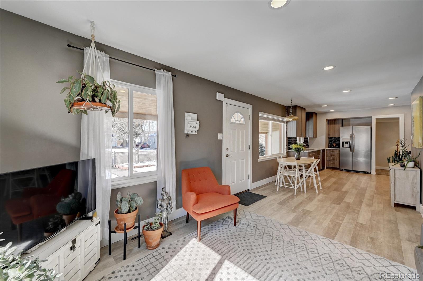 742 Perry Street Denver, CO 80204 - Photo 9 of 33