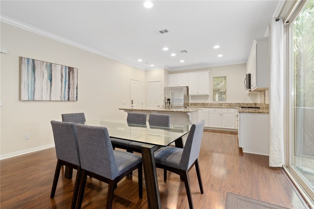 53 Keepsake Irvine, CA 92618 - Photo 4 of 15