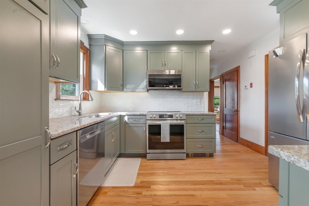5 Bates Street Mendon, MA 01756 - Photo 5 of 37