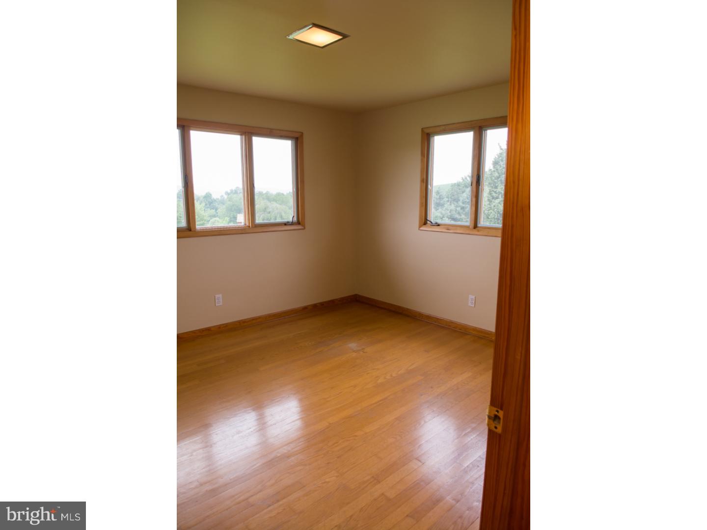 570 Long Lane Road Walnutport, PA 18088 - Photo 11 of 15 Gallery Image 11