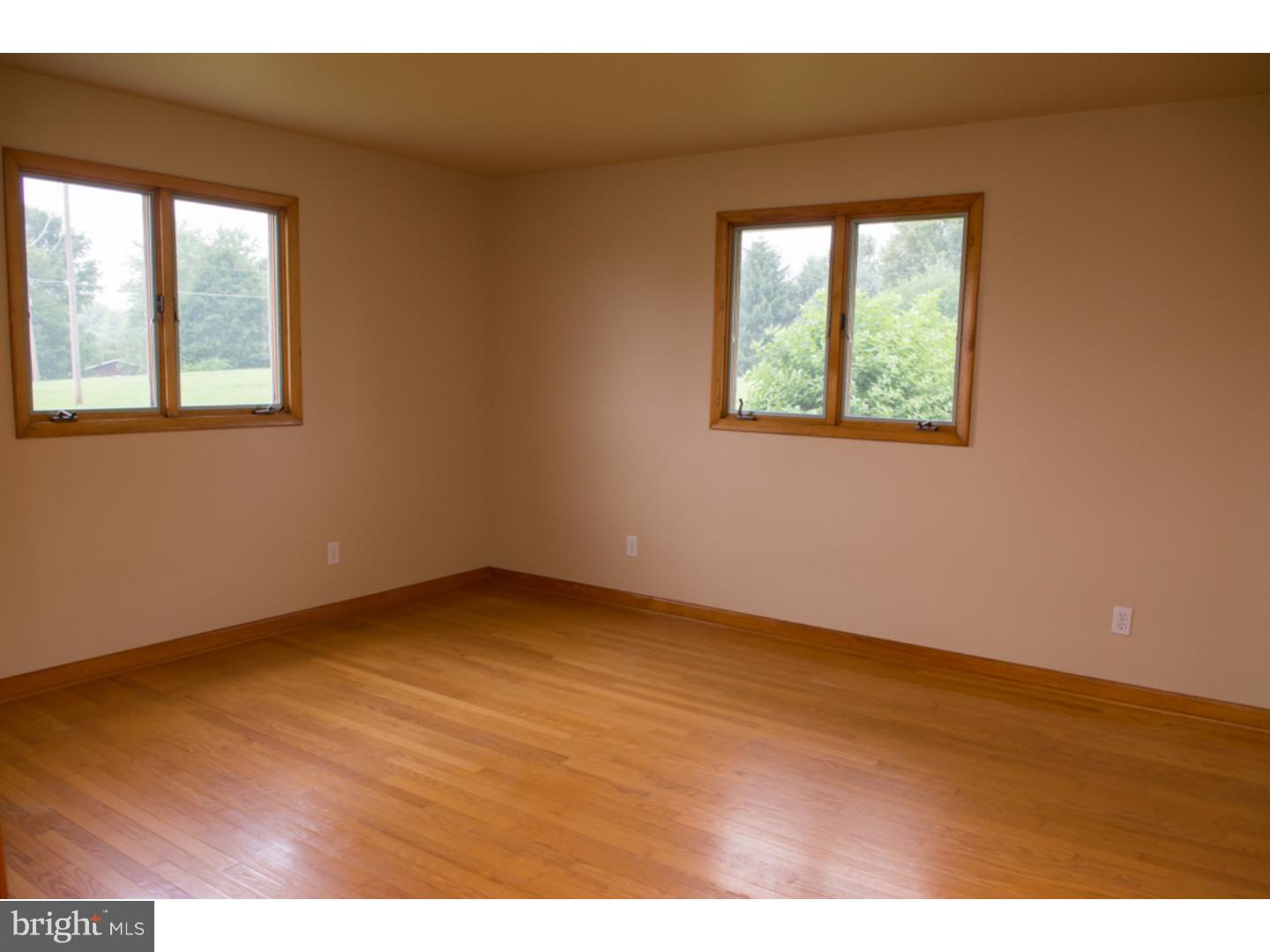 570 Long Lane Road Walnutport, PA 18088 - Photo 12 of 15 Gallery Image 12