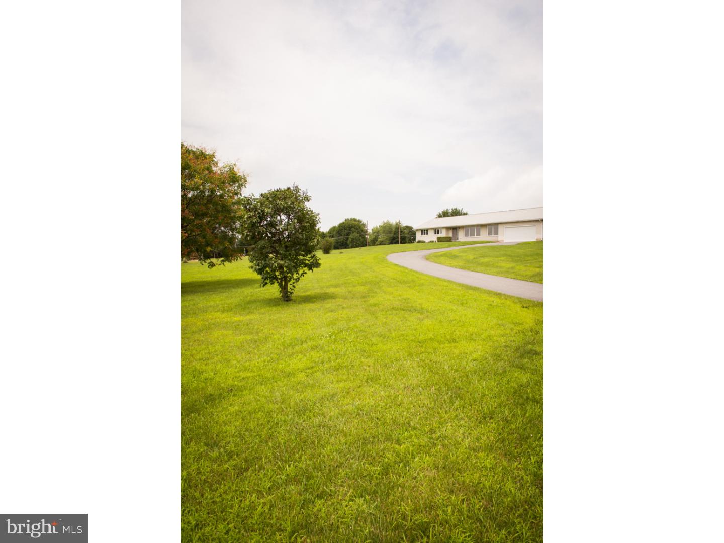 570 Long Lane Road Walnutport, PA 18088 - Photo 3 of 15 Gallery Image 3